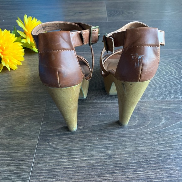 Platform heels! - Picture 7 of 7